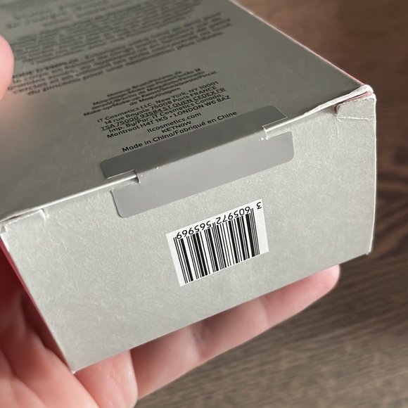 it Cosmetics Heavenly Luxe Body Foundation Brush #28 - Picture 4 of 4